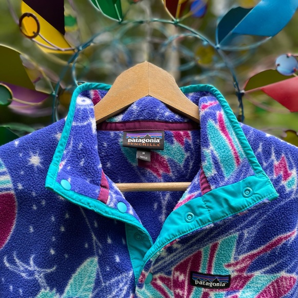 Patagonia Blue and Green Owl Print Fleece Jacket - Picture 3 of 6